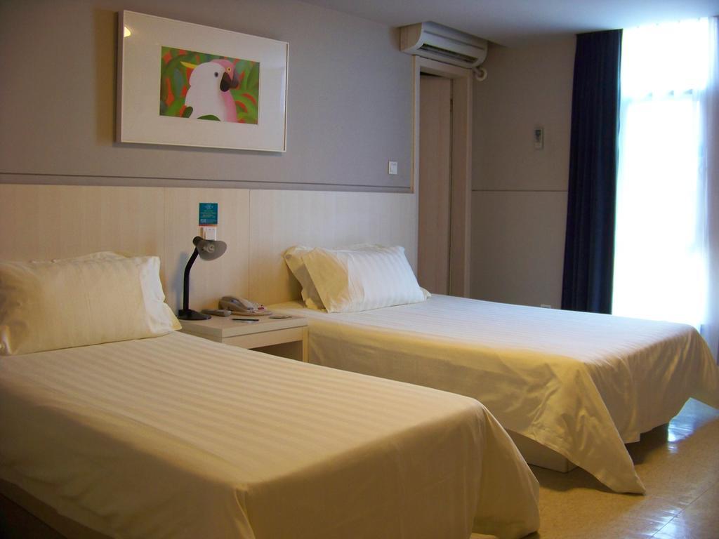 Jinjiang Inn Shenzhen Airport Room photo