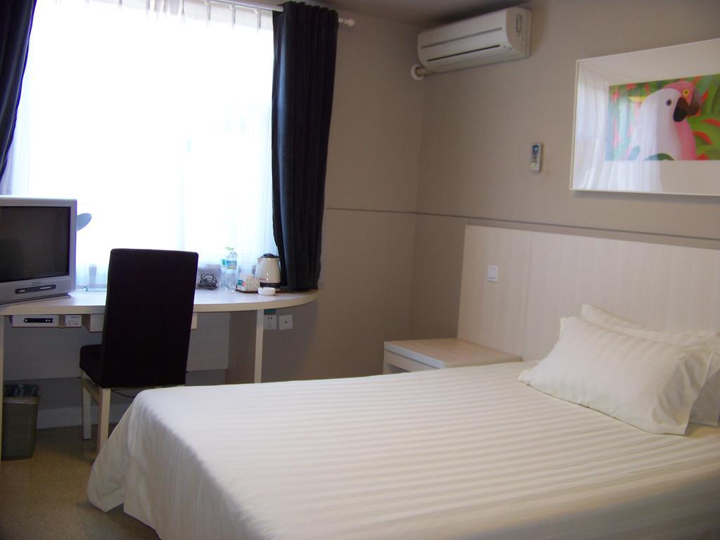 Jinjiang Inn Shenzhen Airport Room photo